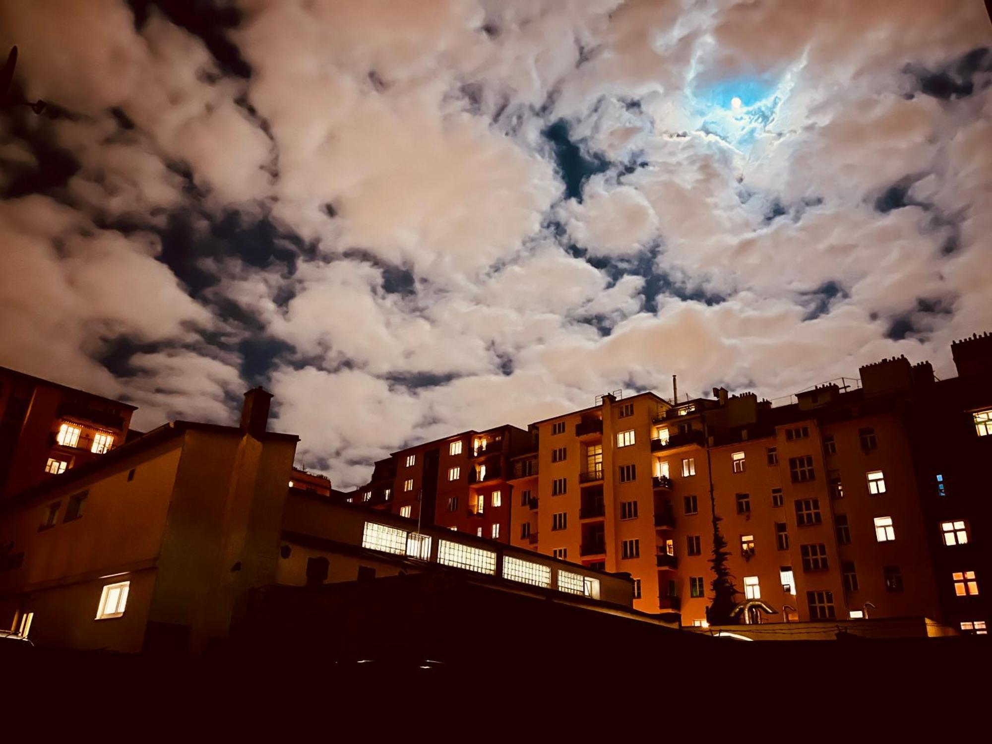 Moderni Apartman Na Hluboke V Praze - Idealni Pro 4 Прага Экстерьер фото